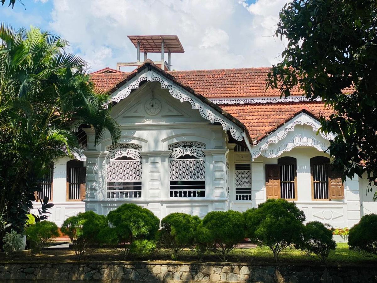 Colonial Bungalow Тангале Екстериор снимка
