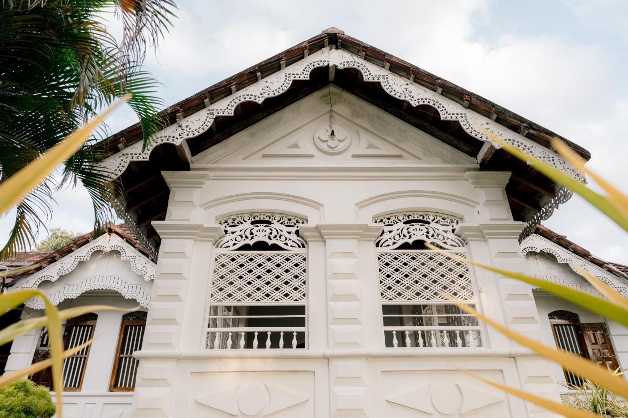Colonial Bungalow Тангале Екстериор снимка