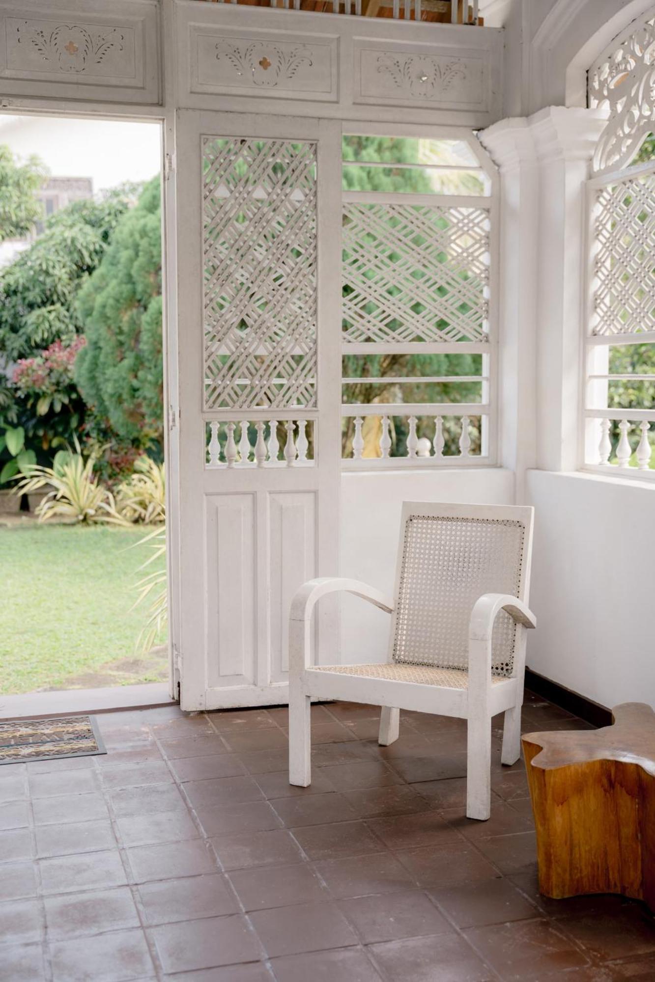 Colonial Bungalow Тангале Екстериор снимка